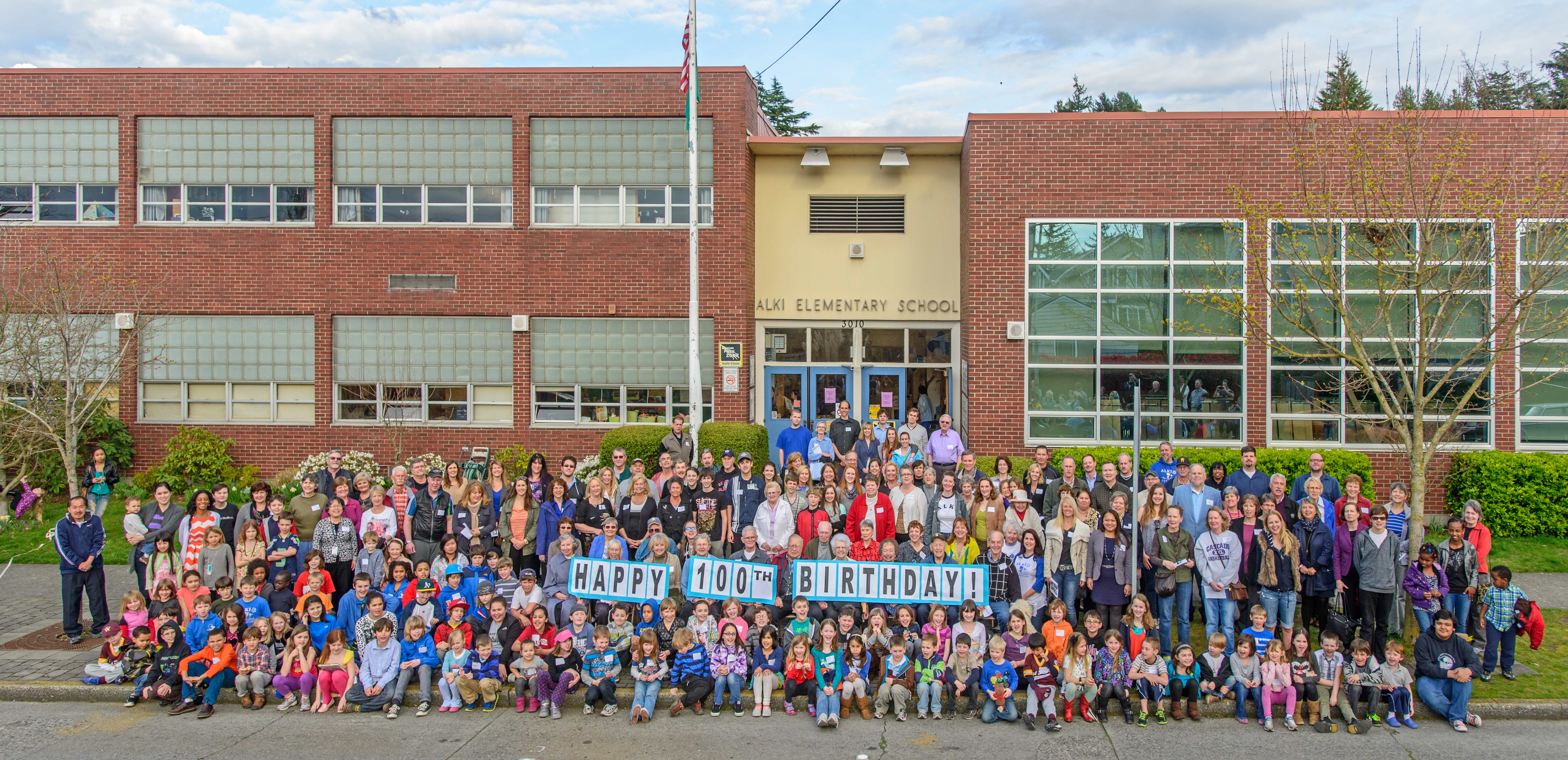 Alki Elementary Centennial draws hundreds of alums! Southwest Seattle