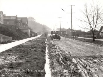 22nd Avenue SW looking south from Charlestown Place on Pigeon Hill. Pigeon Hill was so named for the abundance of pigeons that roosted there, and fed on the spilled grain of the nearby flour mill.